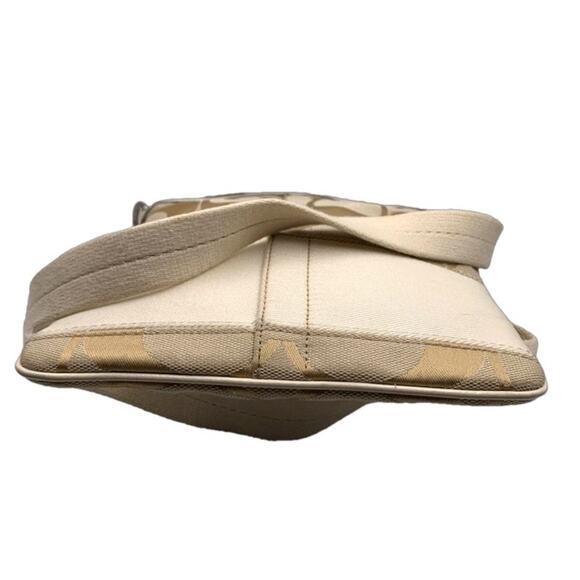 COACH Beige and Cream Canvas Signature Crossbody - Picture 3 of 9